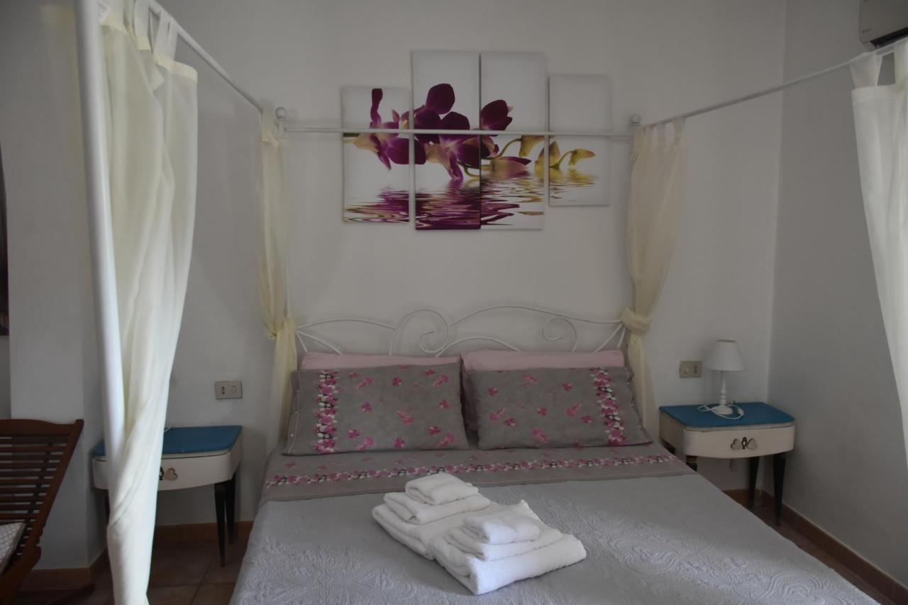 Bed And Breakfast Le Petunie Bari Sardo Dış mekan fotoğraf