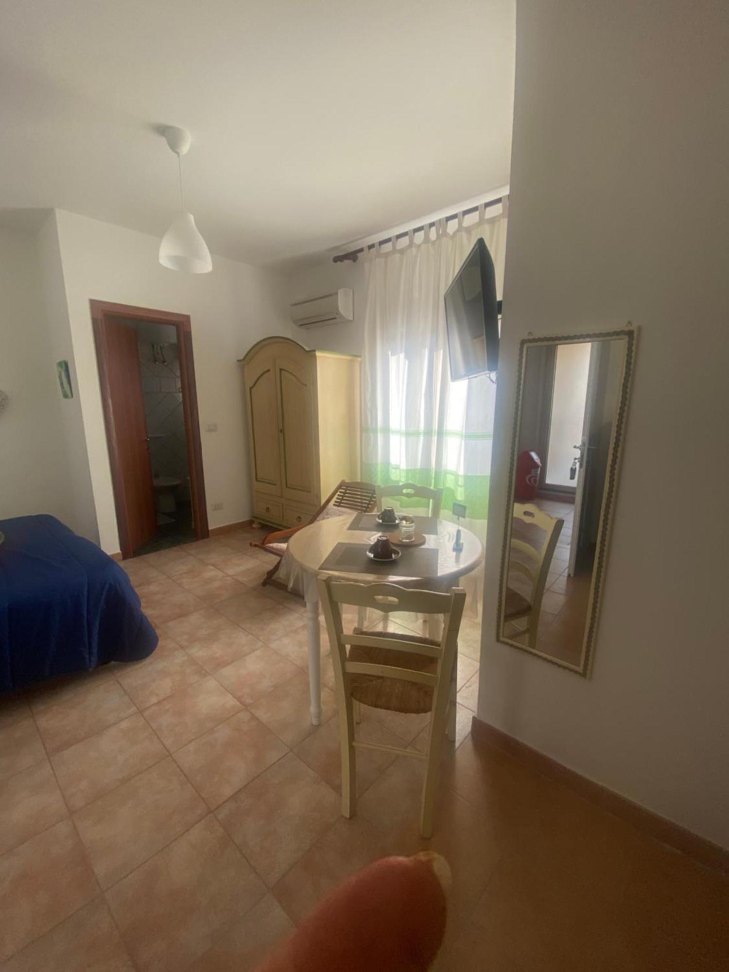 Bed And Breakfast Le Petunie Bari Sardo Dış mekan fotoğraf
