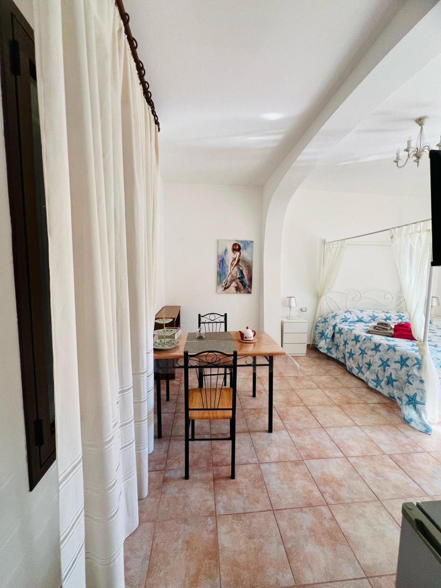 Bed And Breakfast Le Petunie Bari Sardo Dış mekan fotoğraf
