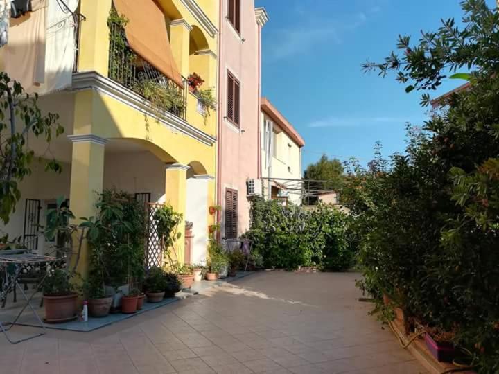 Bed And Breakfast Le Petunie Bari Sardo Dış mekan fotoğraf